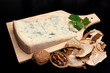 Gorgonzola, funghi e noci Gorgonzola, funghi e noci