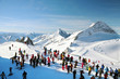Foto: people at ski resort people at ski resort