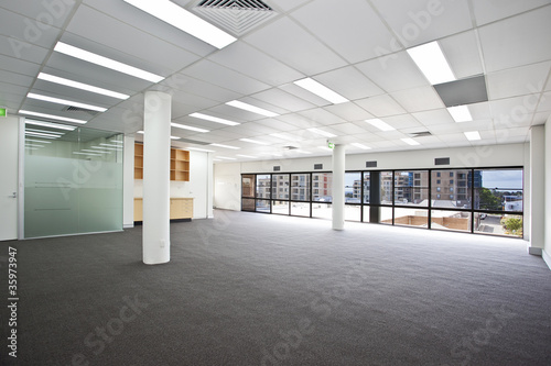 Photo: empty white room empty white room