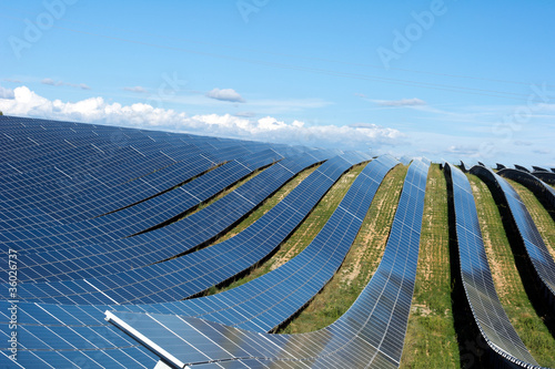 Photo: Alpes de hautes provence, Puimichel, ferme solaire des Mées Alpes de hautes provence, Puimichel, ferme solaire des Mées
