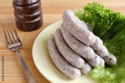 Foto: ungekochte Nürnberger Rostbratwürstchen ungekochte Nürnberger Rostbratwürstchen