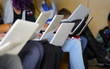 Foto: Girls with laptop Girls with laptop