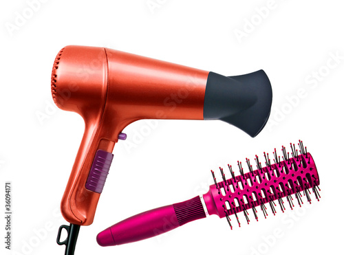 Foto: color hair dryer and massages comb isolated on white background color hair dryer and massages comb isolated on white background
