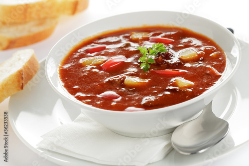 Foto: Ungarische Gulaschsuppe Ungarische Gulaschsuppe