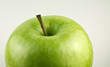 manzana en blanco