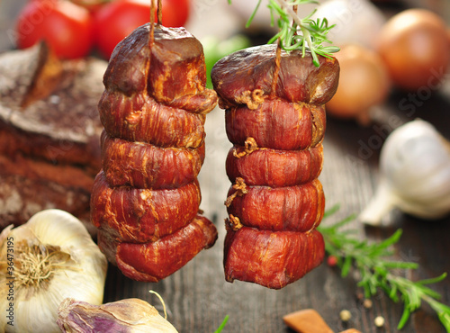 Photo: Schinkenwurst mit Rosmarin Schinkenwurst mit Rosmarin