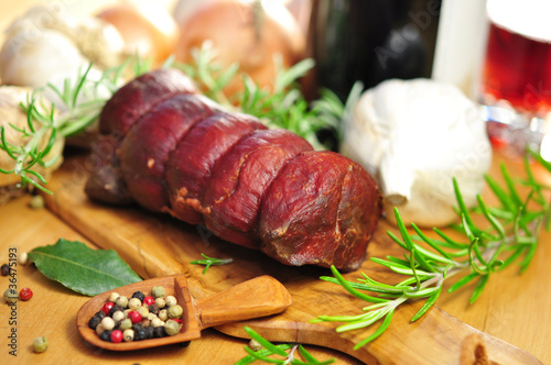 Photo: Räucherwurst mit Knoblauch Räucherwurst mit Knoblauch