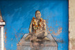Foto: Old fresco on a wall of temple in Varanasi Old fresco on a wall of temple in Varanasi