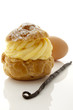 Choux à la crème et ingrédients
