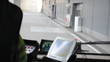 Video: Busfahrt am Flughafen Busfahrt am Flughafen