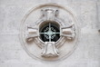 Croix- Détail de maison provençale