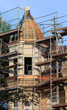 Foto: Altbau mit Baugerüst Altbau mit Baugerüst