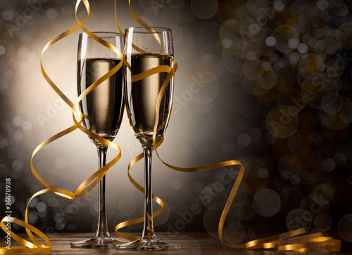 Foto: Pair glass of champagne Pair glass of champagne