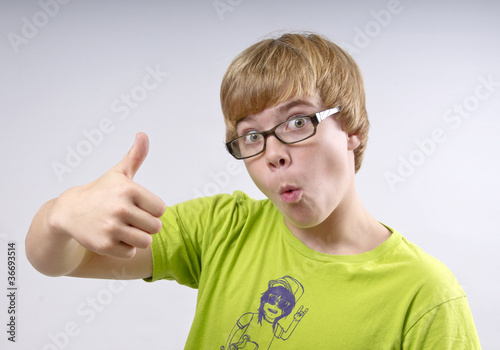 Photo: Teenager – Daumen hoch Teenager – Daumen hoch