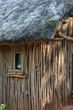 Alte Hütte mit Strohdach