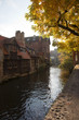 canal à bruges de jour