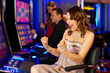 Freunde in Spielcasino