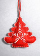 Roter Weihnachtsbaum aus Filz