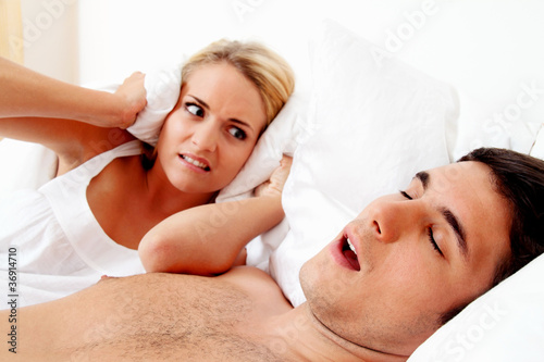 Photo: Schnarchen beim Schlafen Schnarchen beim Schlafen