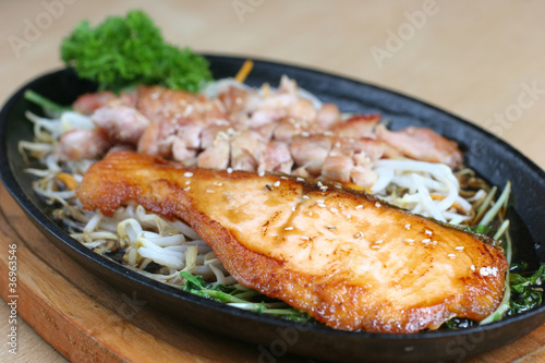 Photo: Grilled chicken and fish in terriyaki sauce Grilled chicken and fish in terriyaki sauce
