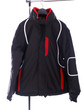 winterjacke an dem kleiderständer