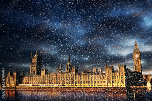 Foto: snow over westminster snow over westminster