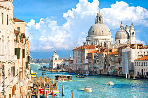Foto: Venice, view of grand canal and basilica of santa maria della sa Venice, view of grand canal and basilica of santa maria della sa