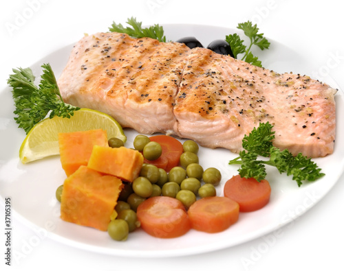 Photo: Salmon Fillet With Vegetables Salmon Fillet With Vegetables