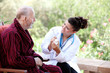 Foto: senior man with doctor or nurse senior man with doctor or nurse