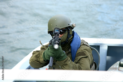 Photo: A Navy Seals team soldier A Navy Seals team soldier
