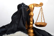 Symbole Justice - Robe d'avocat et balance