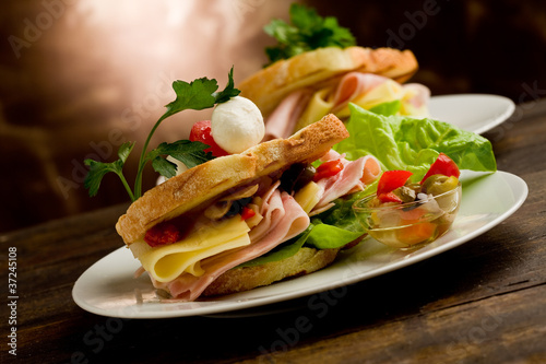 Photo: Toast prosciutto e formaggio Toast prosciutto e formaggio