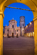 Reggio Emilia Piazza Piccola e Basilica Reggio Emilia Piazza Piccola e Basilica