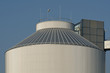 Detail eines Silos einer Industrieanlage