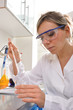 Chimico in laboratorio