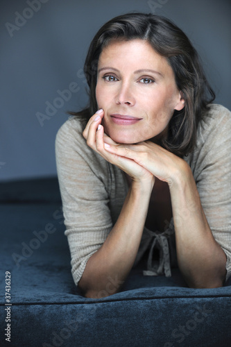 Photo: femme brune séductrice femme brune séductrice