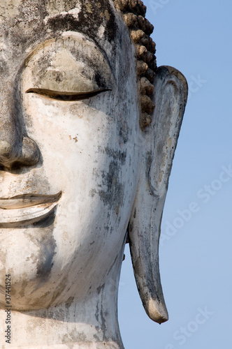 Photo: ancient buddha image statue at Sukhothai historical park ancient buddha image statue at Sukhothai historical park