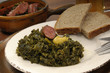 Grünkohl mit Kohlwurst und Senf