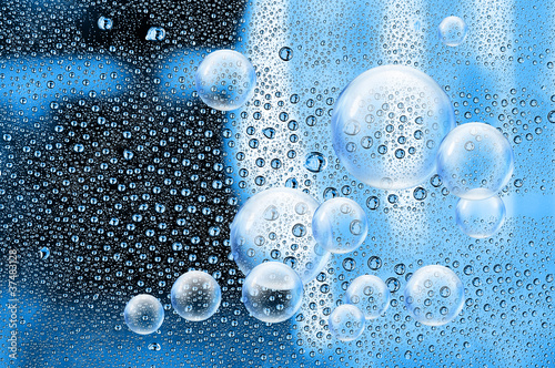 Photo: water drops and bubbles water drops and bubbles