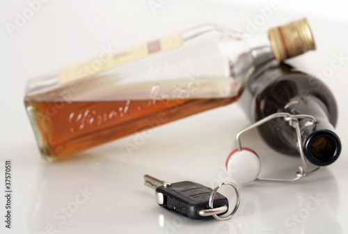 Photo: Bier, Schnaps und Autofahren Bier, Schnaps und Autofahren