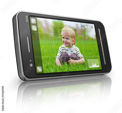 Illustration: Taking pictures with smartphone Taking pictures with smartphone