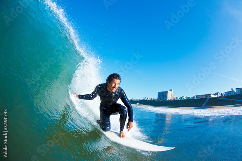 Foto: Surfer on Amazing Blue Ocean Wave Surfer on Amazing Blue Ocean Wave