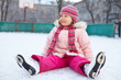 Foto: child leaning skating child leaning skating