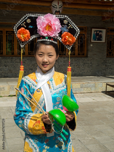 Photo: Mädchen von Mandschurei mit Diabolo Mädchen von Mandschurei mit Diabolo