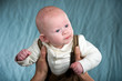 Foto: baby in fathers hands baby in fathers hands