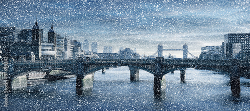 Photo: River Thames snowing River Thames snowing
