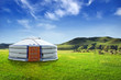 Yourte mongole dans un magnifique paysage Yourte mongole dans un magnifique paysage