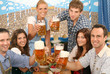 Gruppe auf dem Oktoberfest