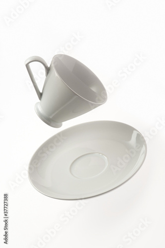 Photo: 落下するコーヒーカップ 落下するコーヒーカップ