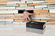 Photo en ligne au meilleur prix Holy Book